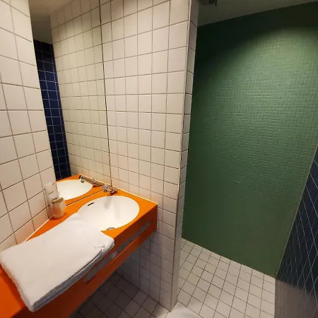 Hostel Hi 2 Rives Strasburg